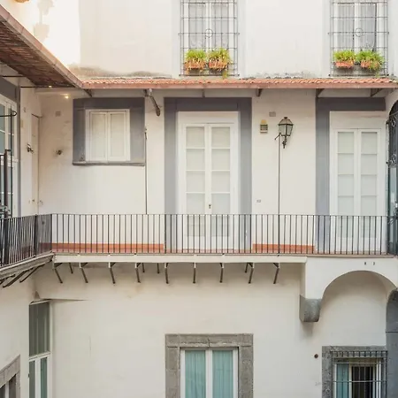 Corte Capomazza * Νάπολη