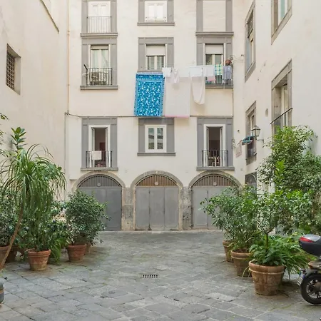 Corte Capomazza Tatil Evi Napoli